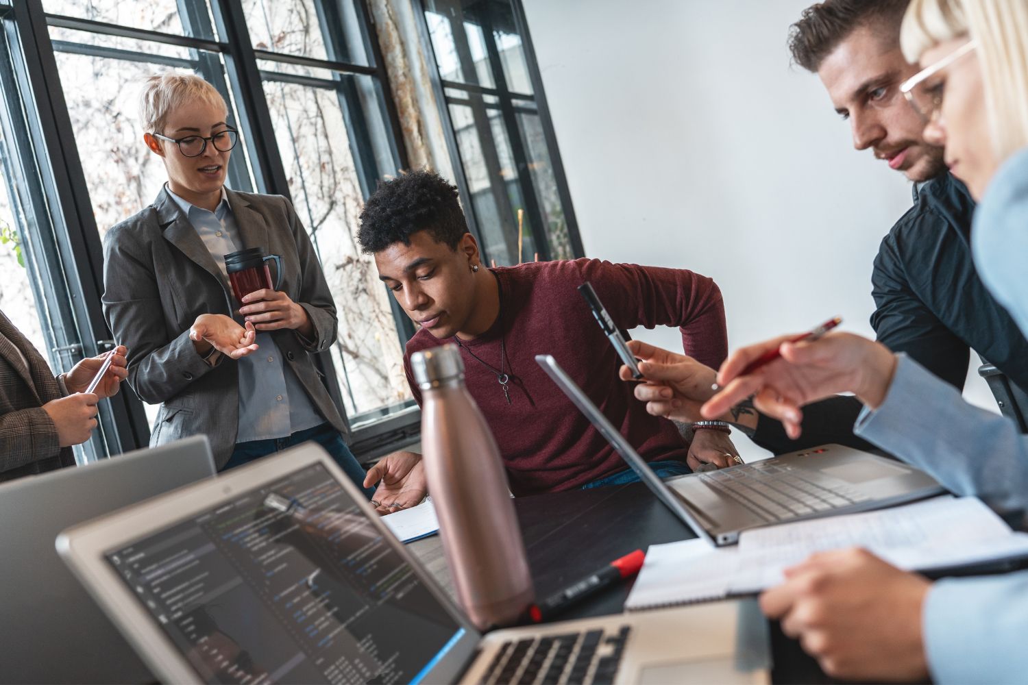 There are many signs why a business would choose to outsource its IT