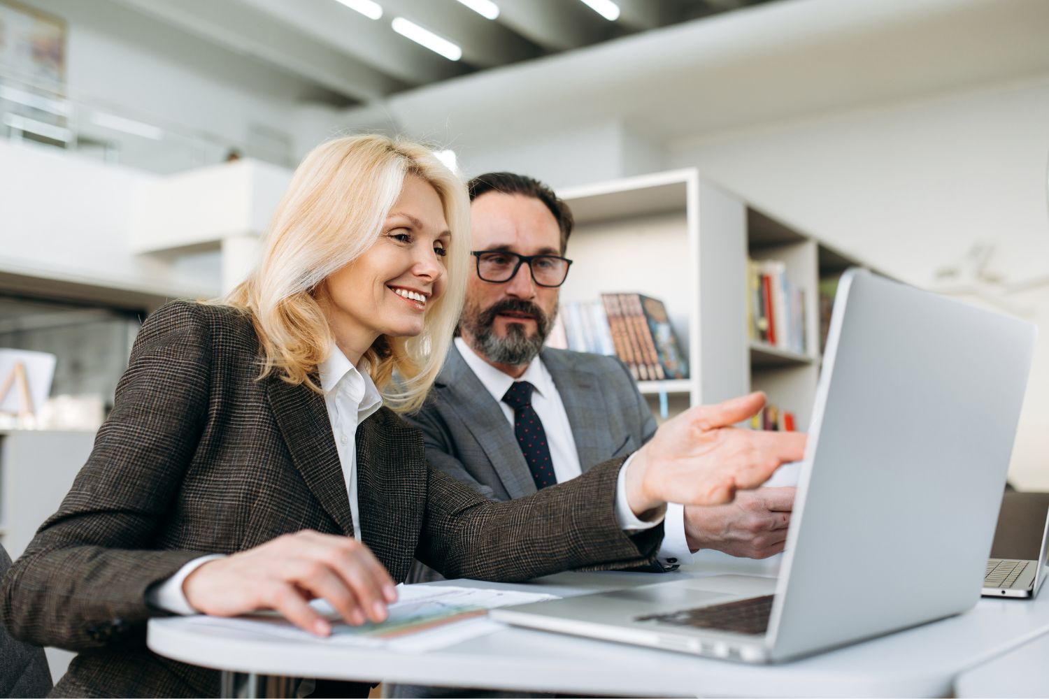 Illustration of Call Routing Options in Microsoft Teams