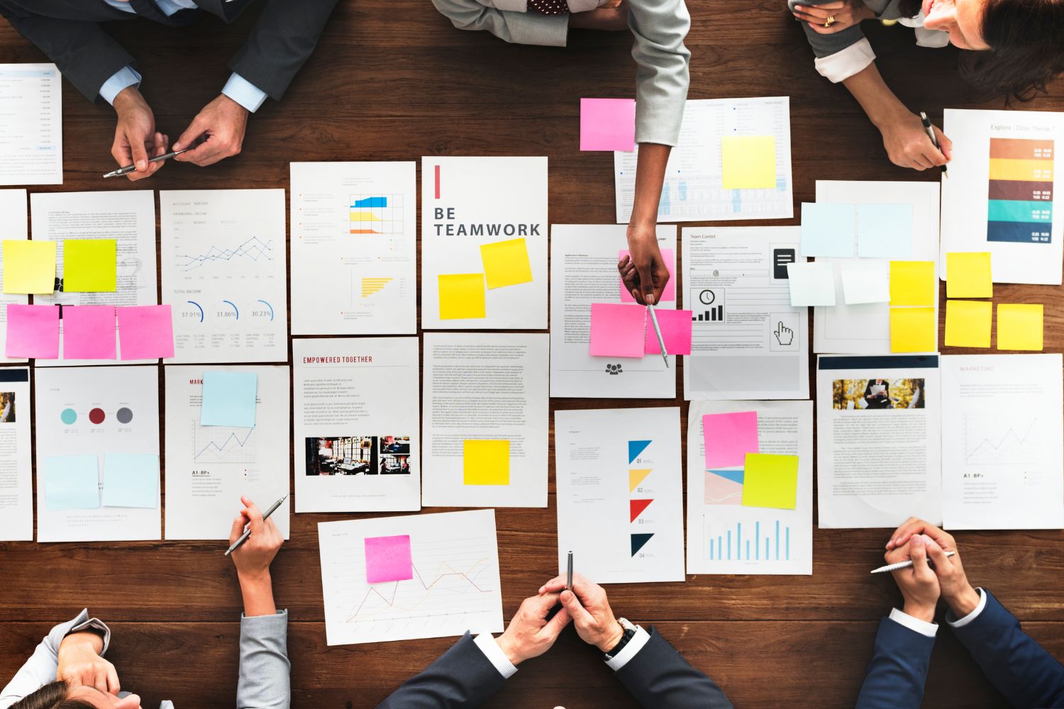 Conceptual image depicting management framework for capacity management