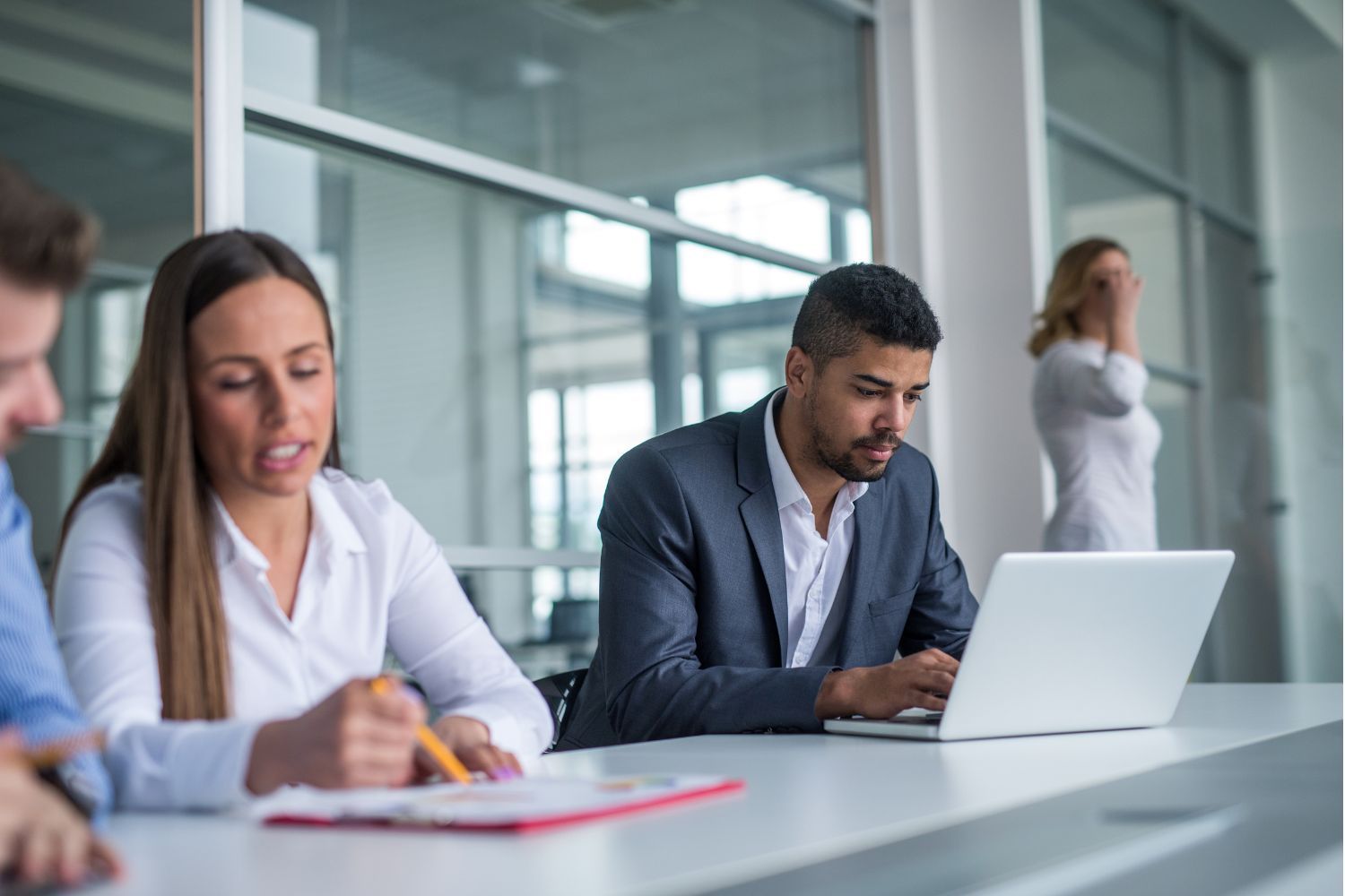 How to Mitigate Alarm Fatigue and Improve Cybersecurity Efficacy